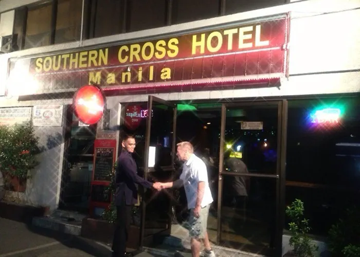 The Southern Cross 3* Manilla