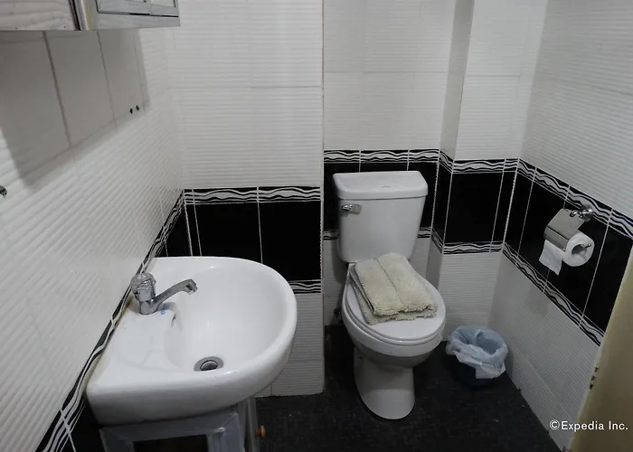 The Southern Cross 3*
