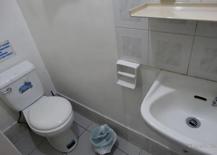 The Southern Cross 3* Manilla